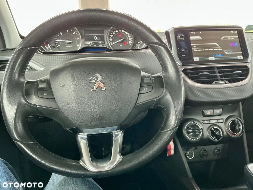 Peugeot 2008 1.6 e-HDi Allure S&S - 18