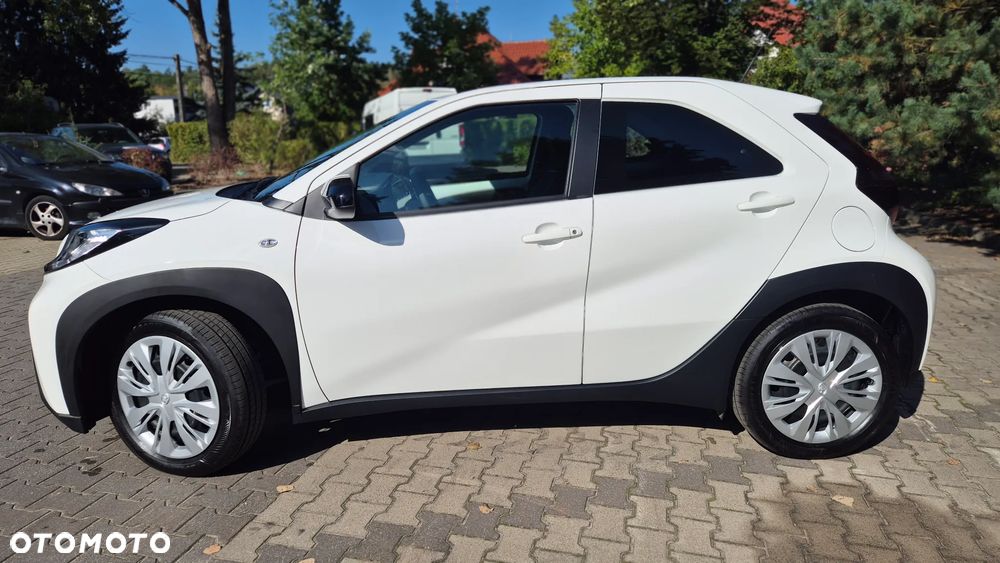 Toyota Aygo X S-CVT Air Prestige - 2