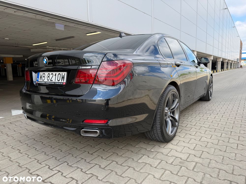 BMW Seria 7 730d Blue Performance - 12
