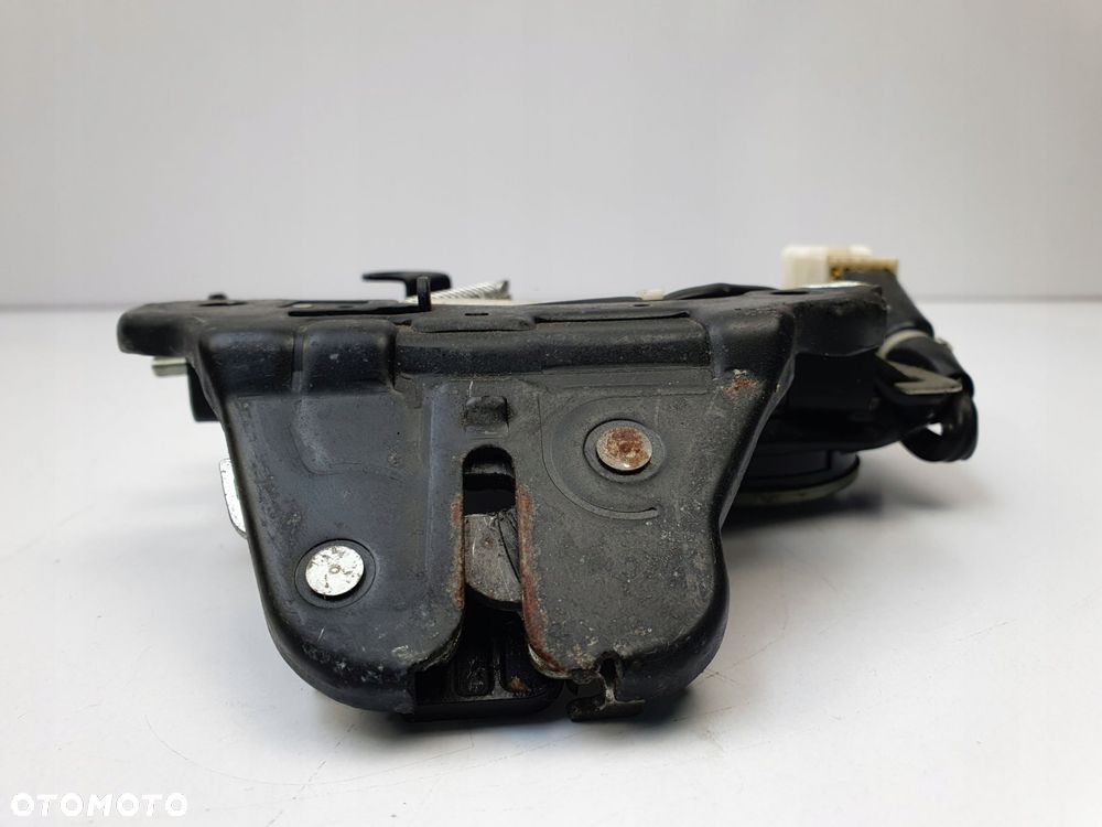 ZAMEK KLAPY BAGAŻNIKA DOCIĄG Moduł Lexus LS IV 06-17 163800-0370 - 8