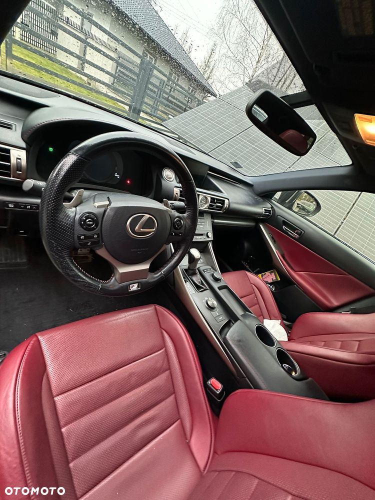Lexus IS 250 F Sport - 9