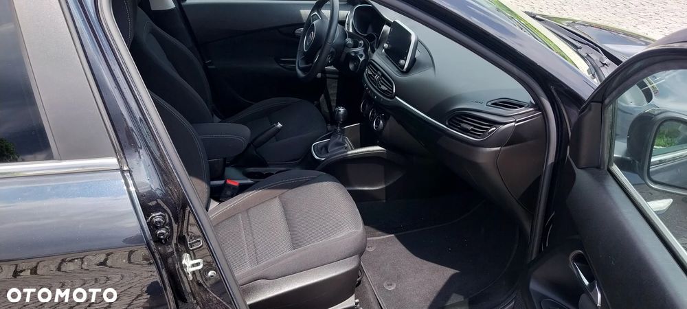Fiat Tipo 1.4 T-Jet Easy - 12