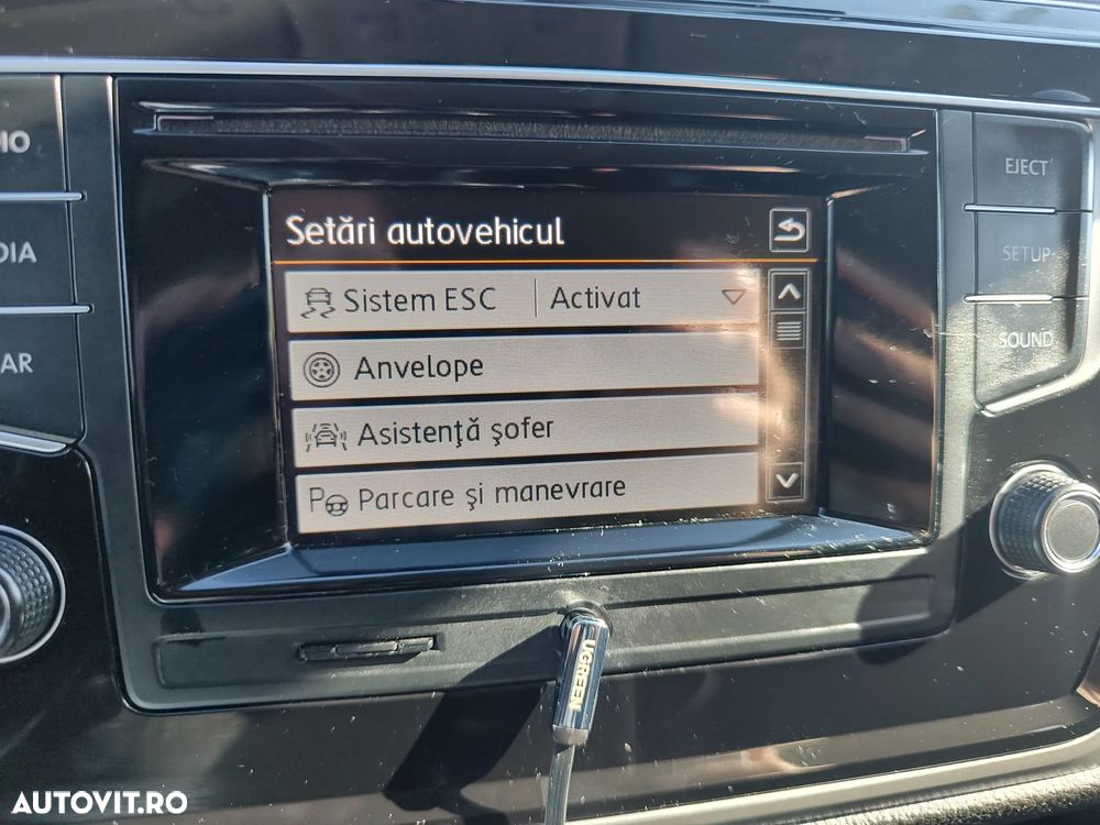 Volkswagen Touran - 13