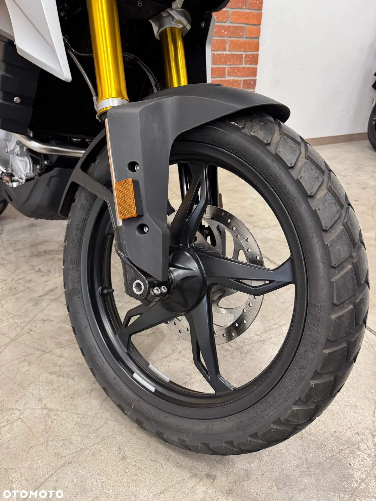 BMW G - 15