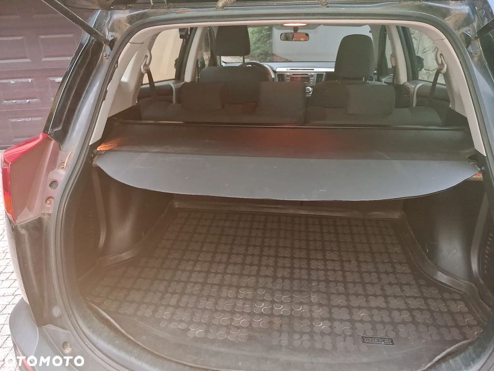 Toyota RAV4 2.0 D-4D Active - 10