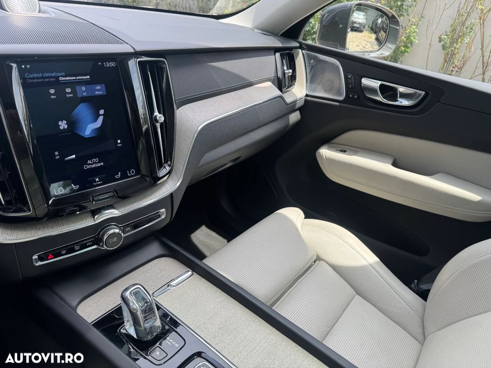 Volvo XC 60 T8 Twin Engine AWD Inscription - 14