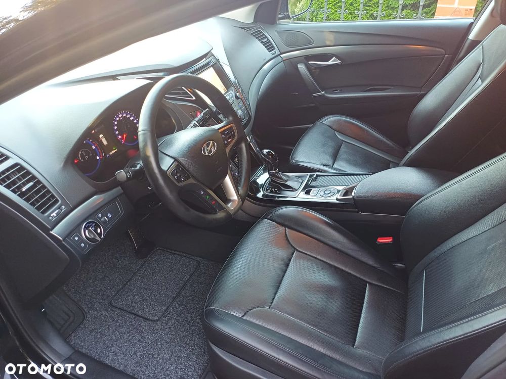 Hyundai i40 Kombi 1.7 CRDi DCT Premium - 20