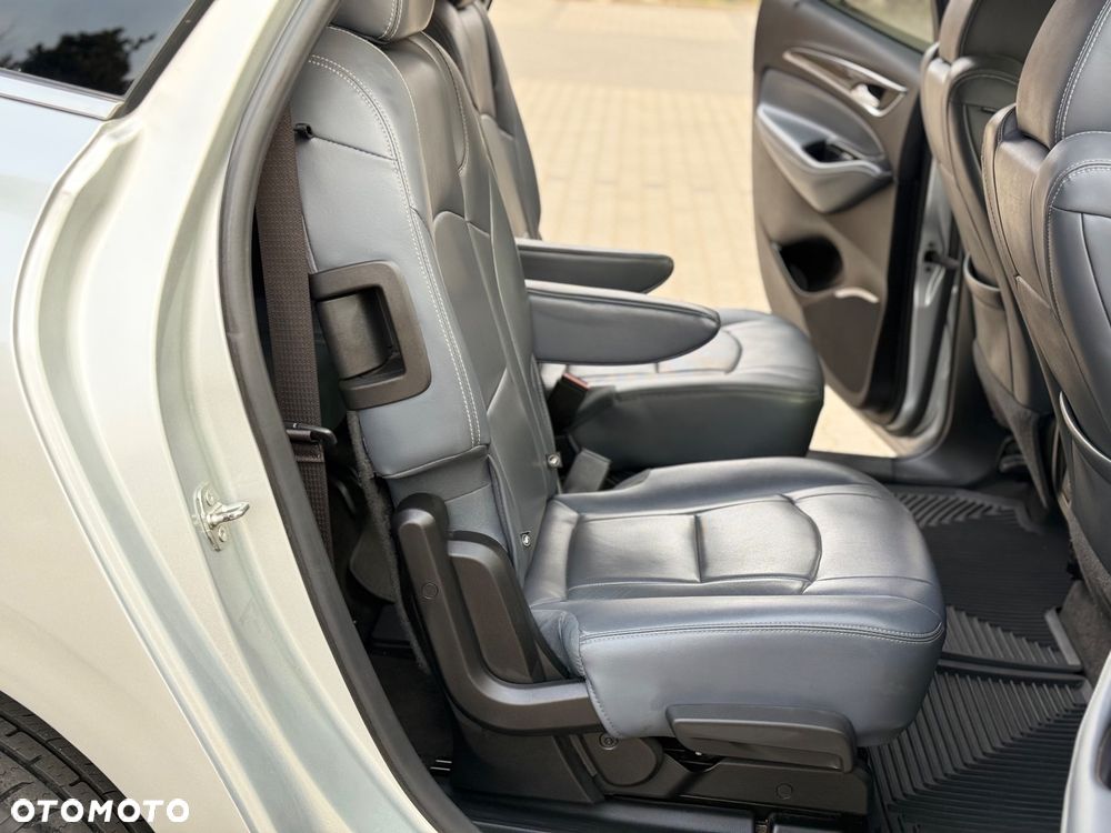 Buick Enclave - 22