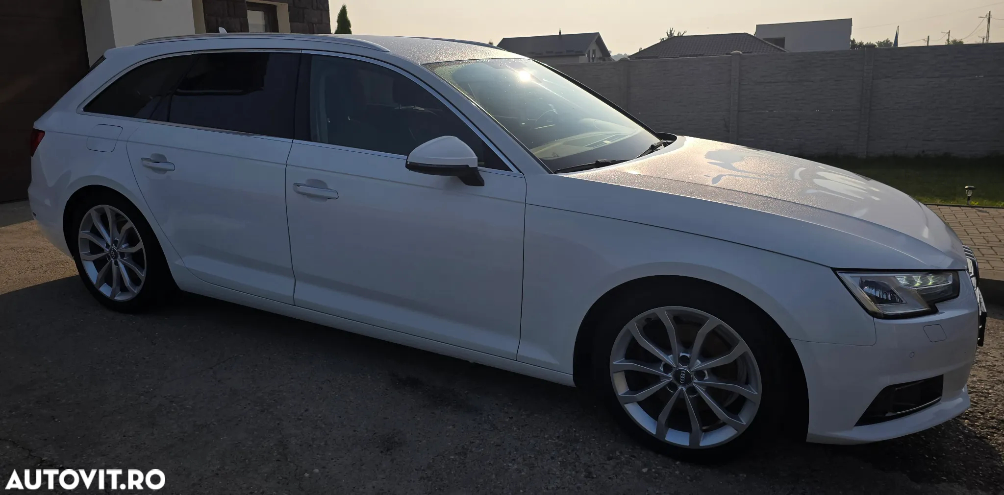Audi A4 Avant 2.0 TDI ultra S tronic - 6