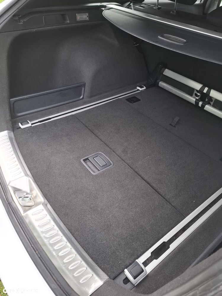 Hyundai i40 Kombi 1.7 CRDi DCT Premium - 19