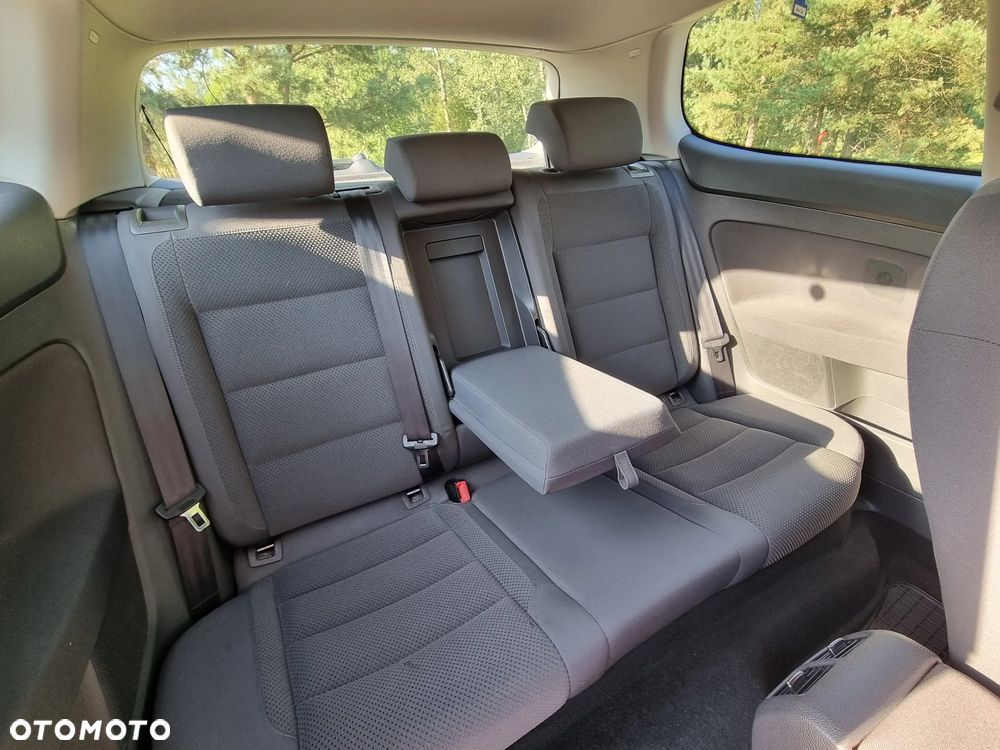 Volkswagen Golf V 1.9 TDI Comfortline - 12
