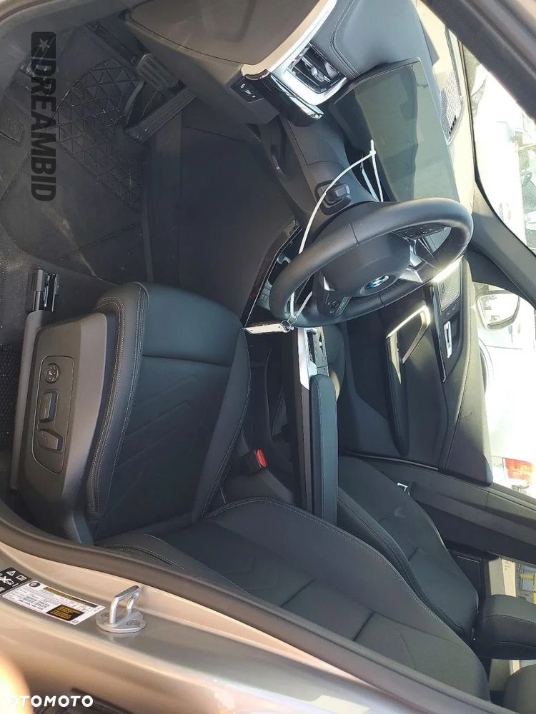 BMW X1 - 10