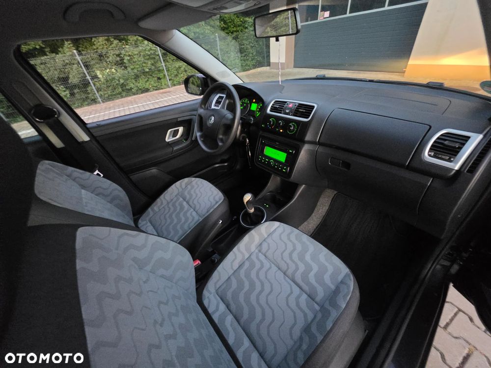 Skoda Fabia 1.4 16V Sport - 11