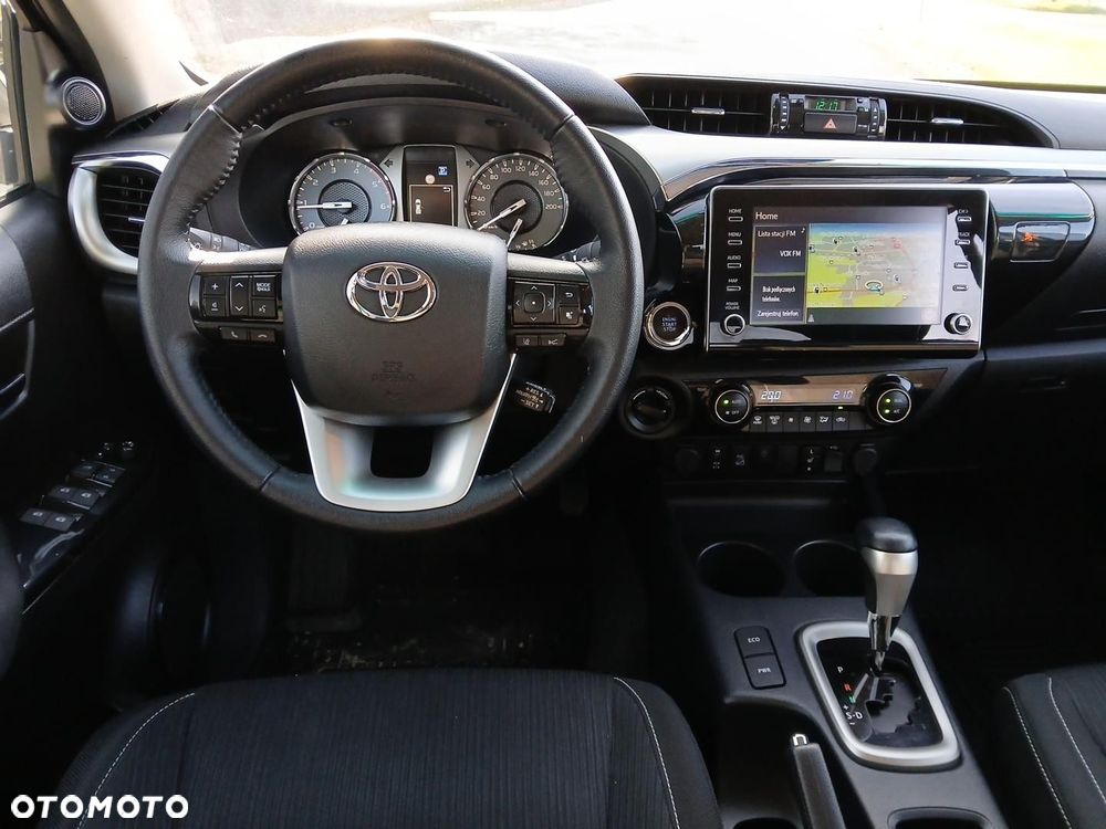 Toyota Hilux 2.8 D-4D Double Cab SR5 4x4 - 22