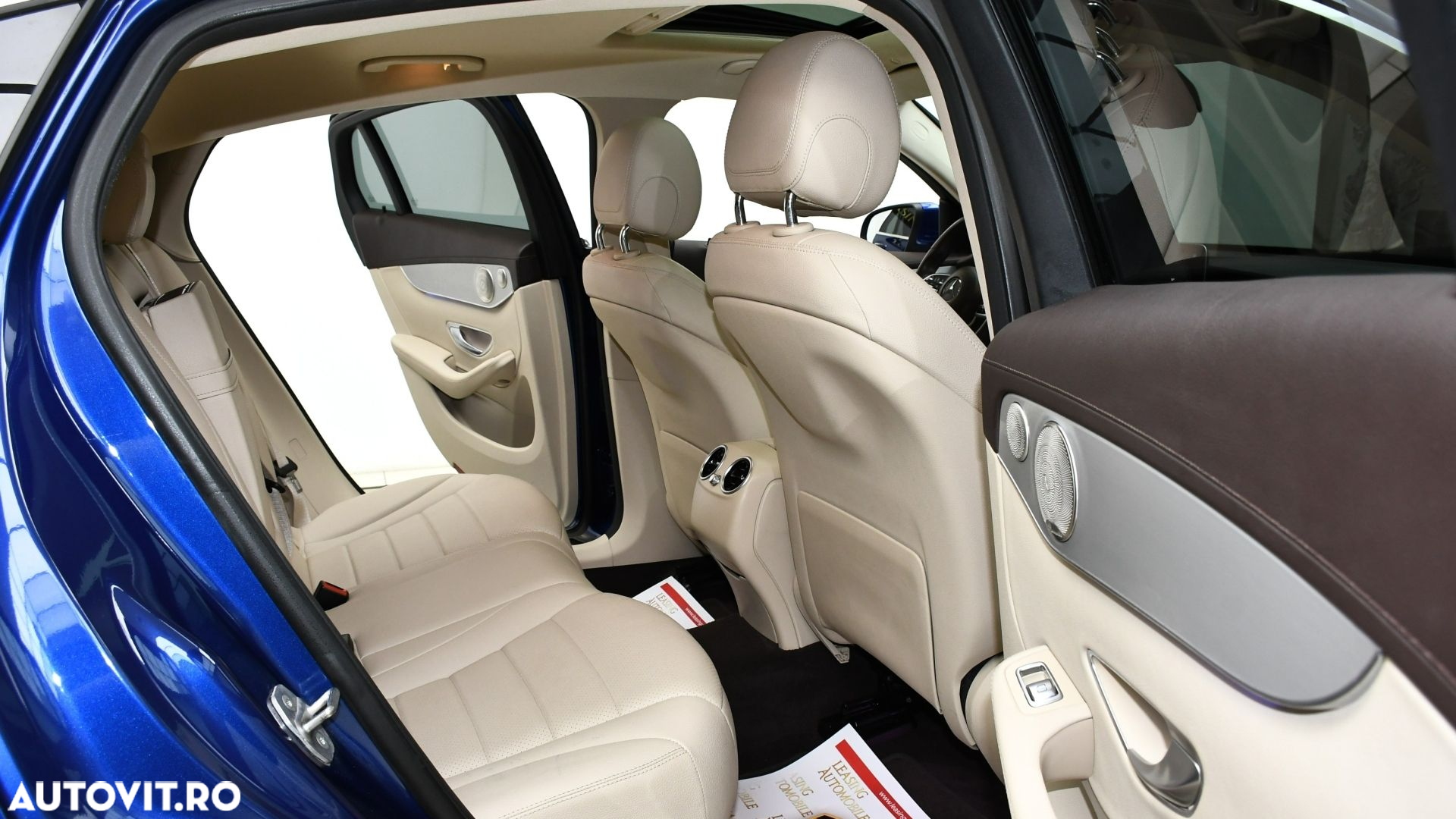 Mercedes-Benz GLC Coupe 300 de 4Matic 9G-TRONIC AMG Line - 12