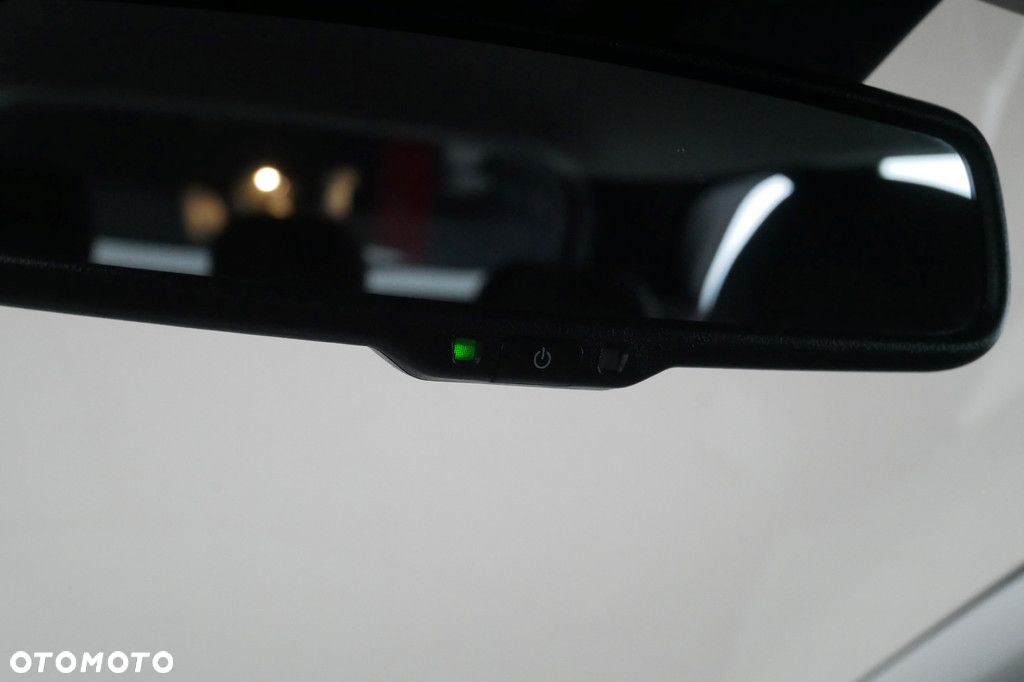 Kia Ceed - 25