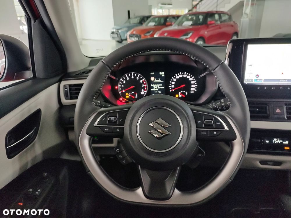 Suzuki Swift 1.2 Dualjet SHVS Premium Plus CVT - 32