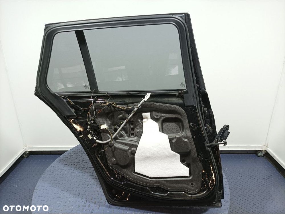 BMW 5 F11 TOURING KOMBI DRZWI TYŁ TYLNE LEWE 668 - 9