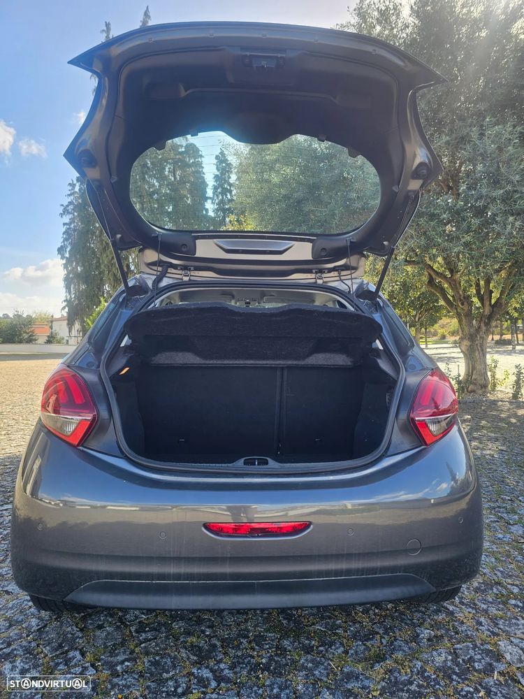 Peugeot 208 BlueHDi 100 Active - 11