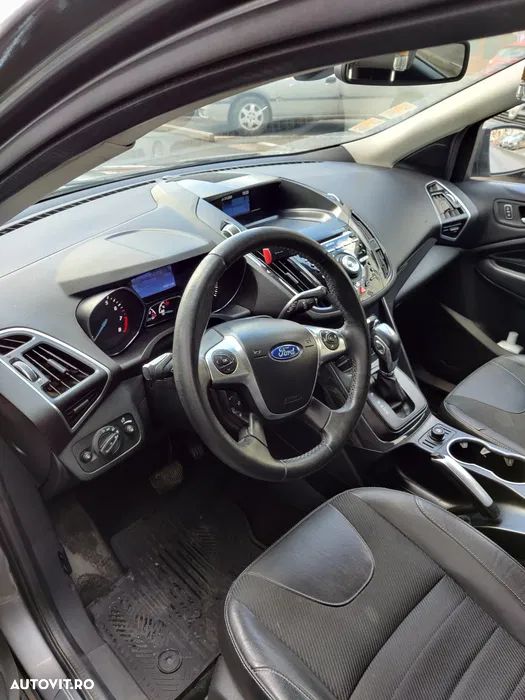 Ford Kuga - 4