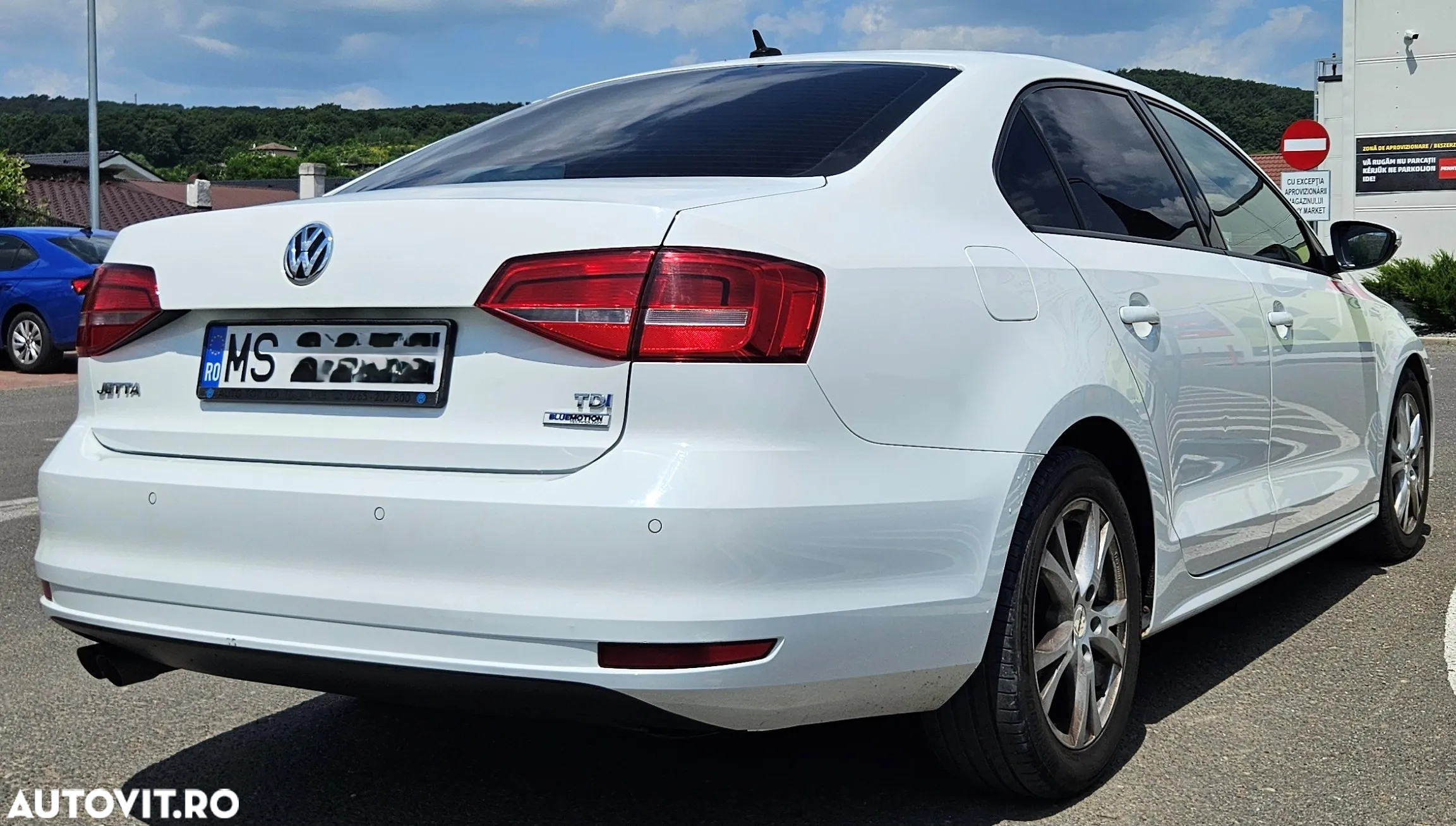Volkswagen Jetta - 6