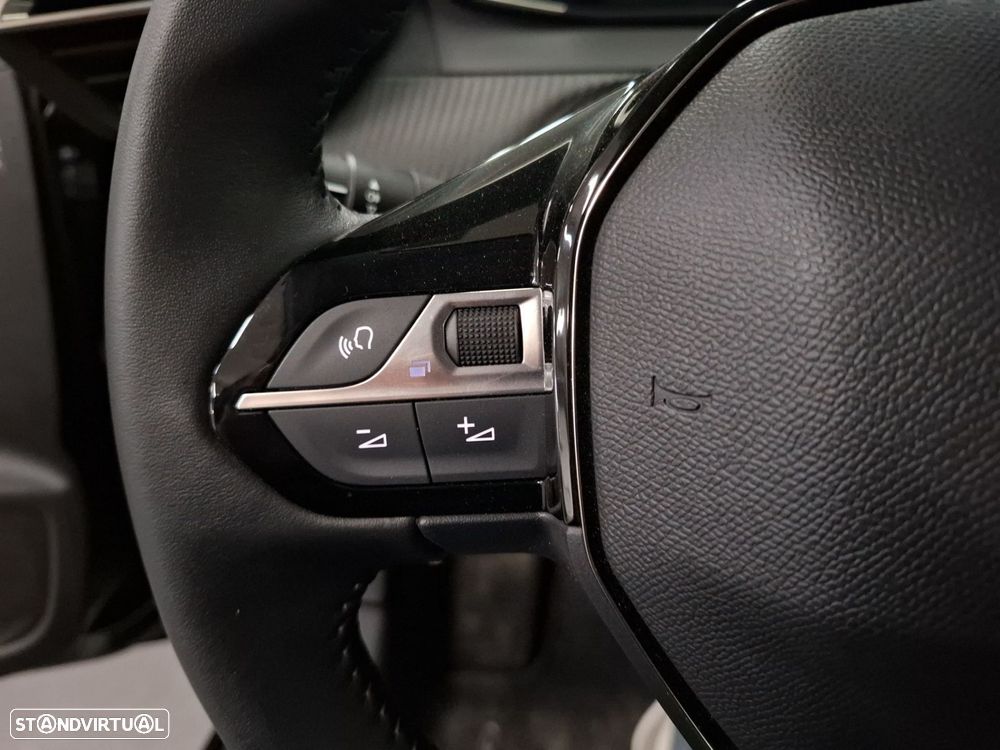 Peugeot e-208 51 kWh Allure - 16