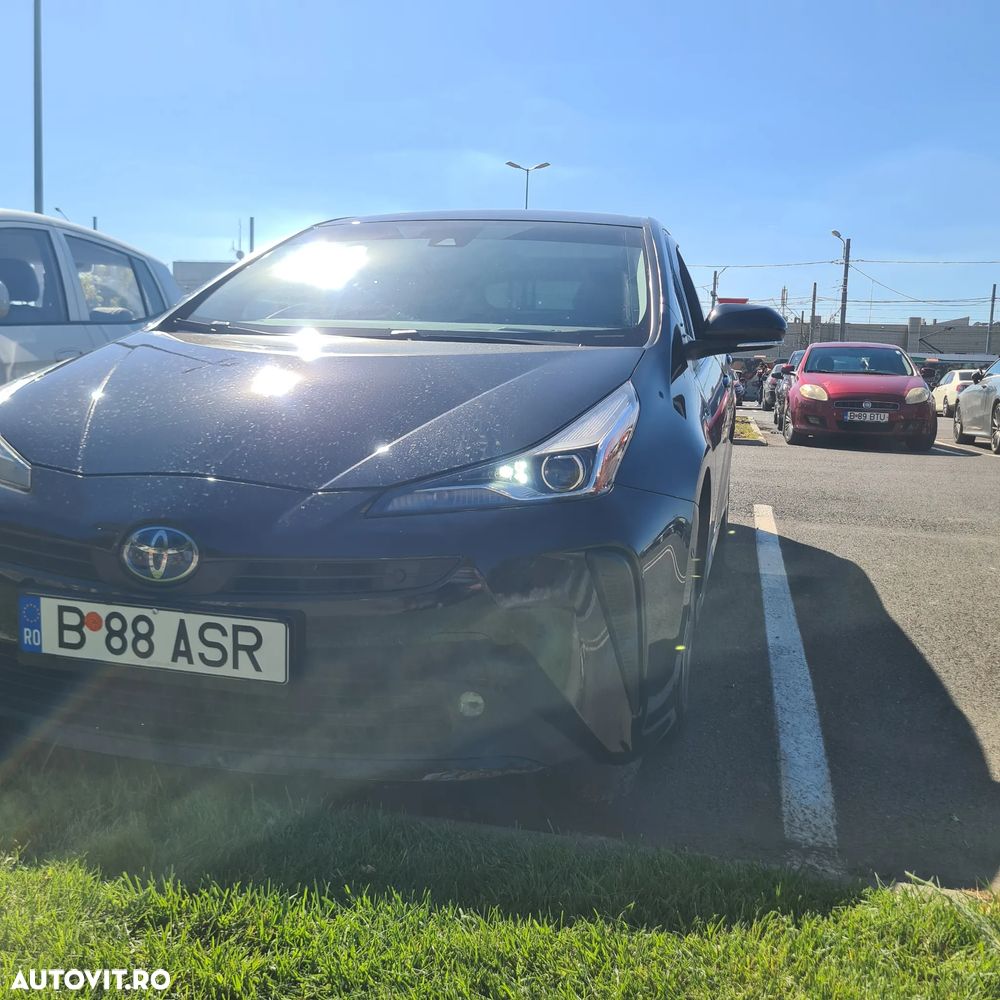 Toyota Prius 1.8 HSD Exclusive Plus - 9