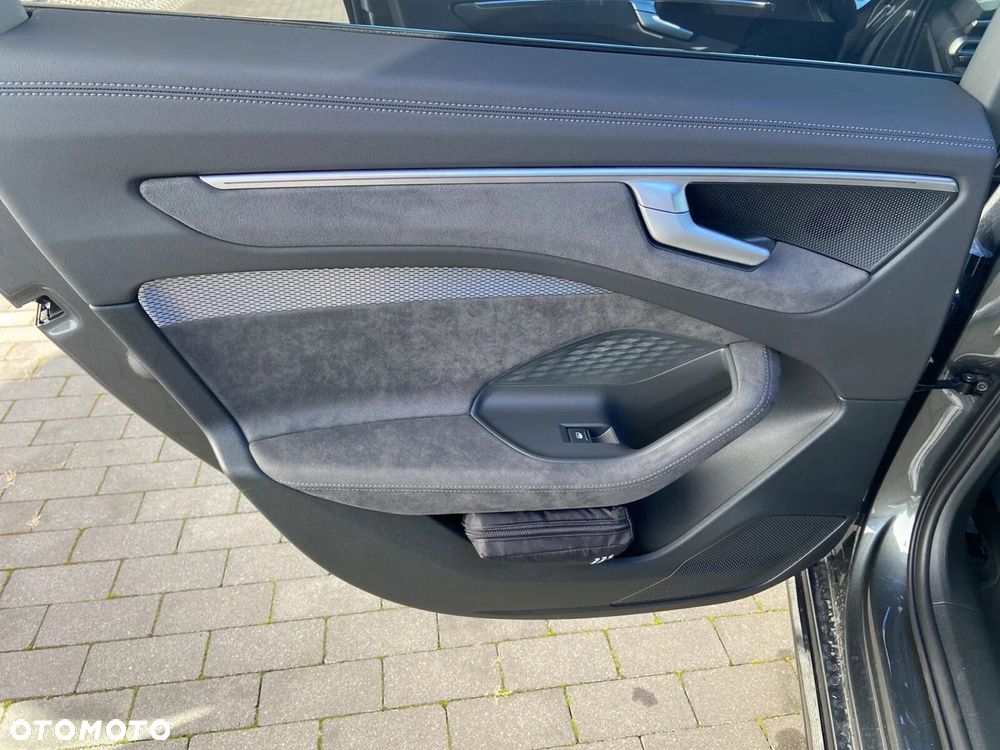 Audi A6 Avant - 22