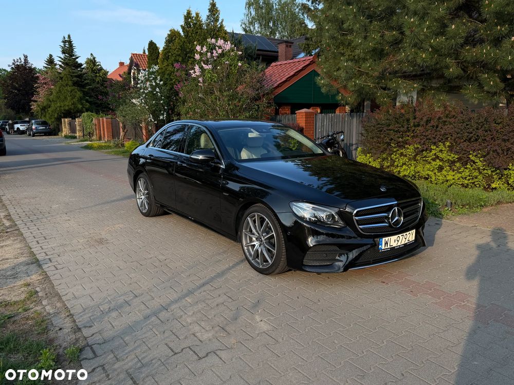 Mercedes-Benz Klasa E 220 d 4-Matic Business Edition 9G-TRONIC - 5