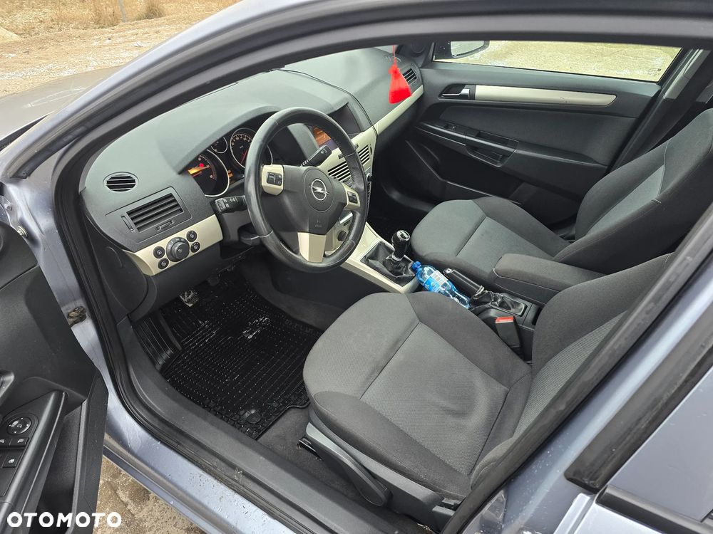 Opel Astra 1.7 CDTI DPF - 5