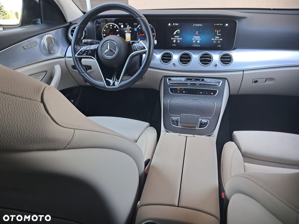 Mercedes-Benz Klasa E 220 d 9G-TRONIC - 9