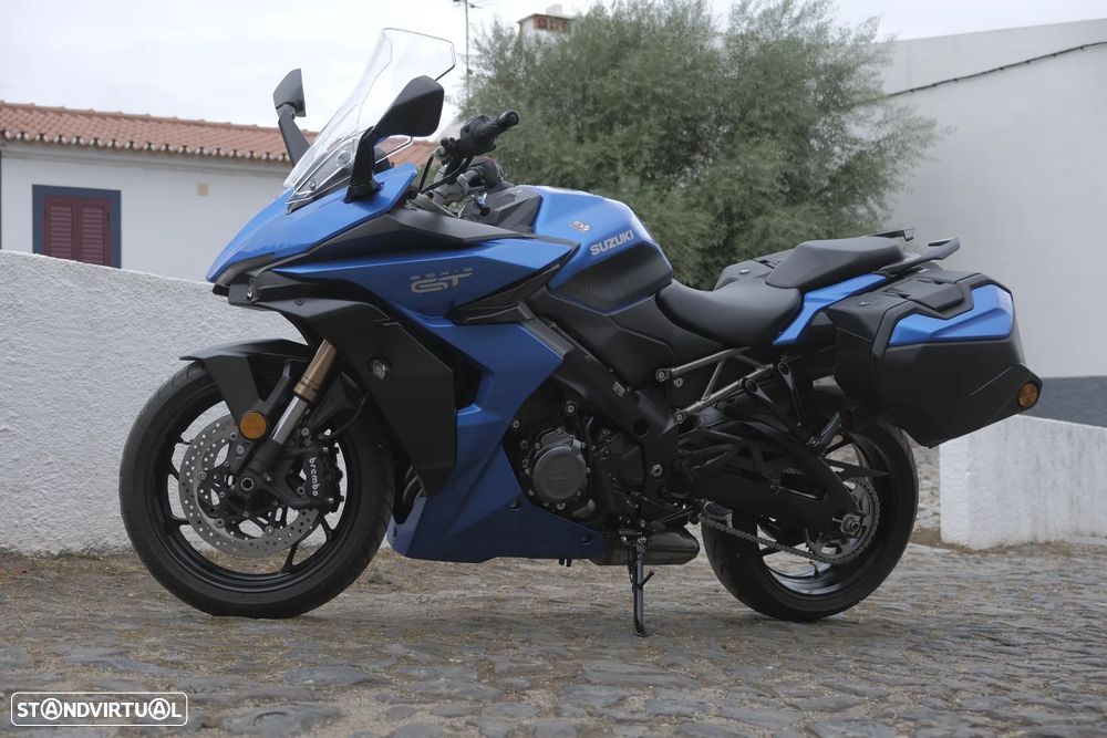 Suzuki GSX 1000 GT - 1