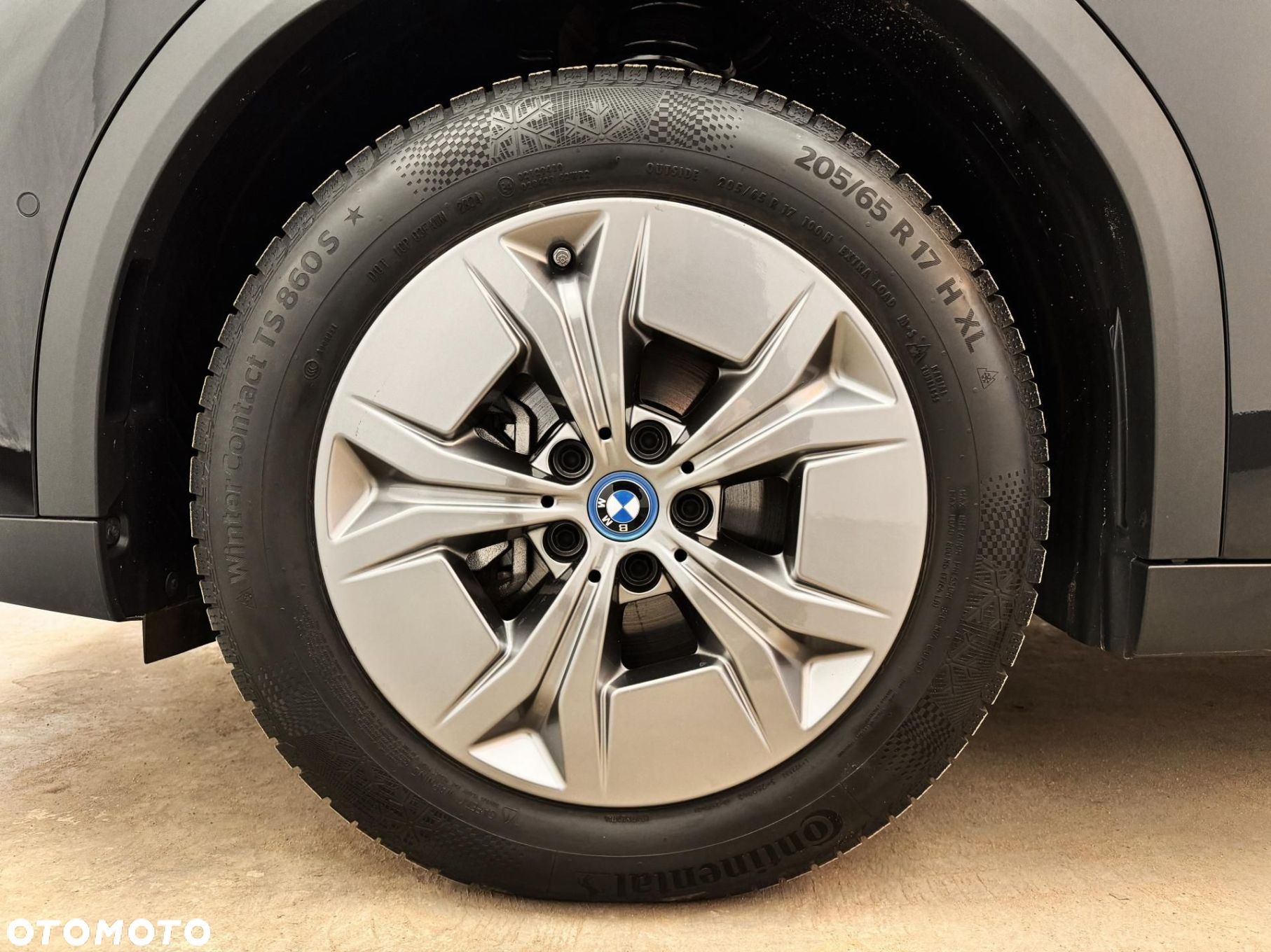 BMW iX2 - 10