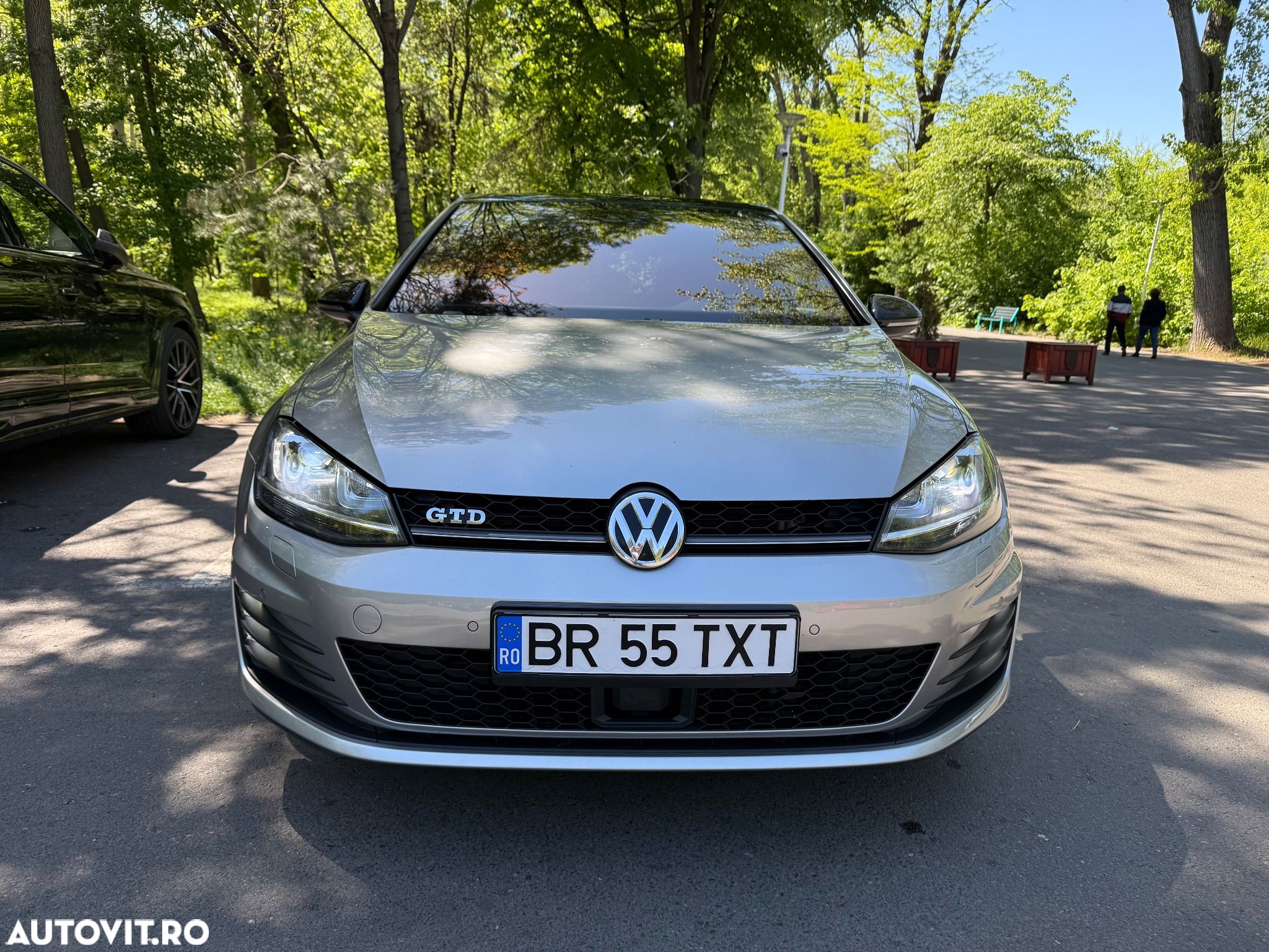 Volkswagen Golf 2.0 TDI DPF BMT DSG GTD - 1