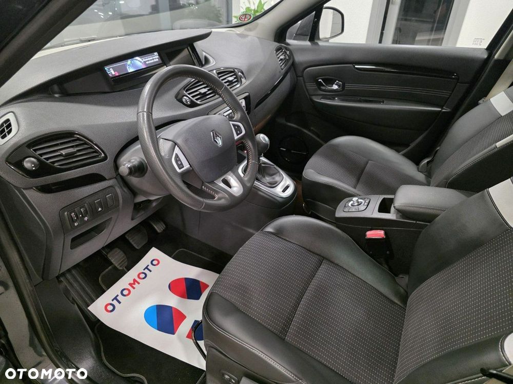 Renault Grand Scenic Gr 1.4 16V TCE Bose Edition - 11