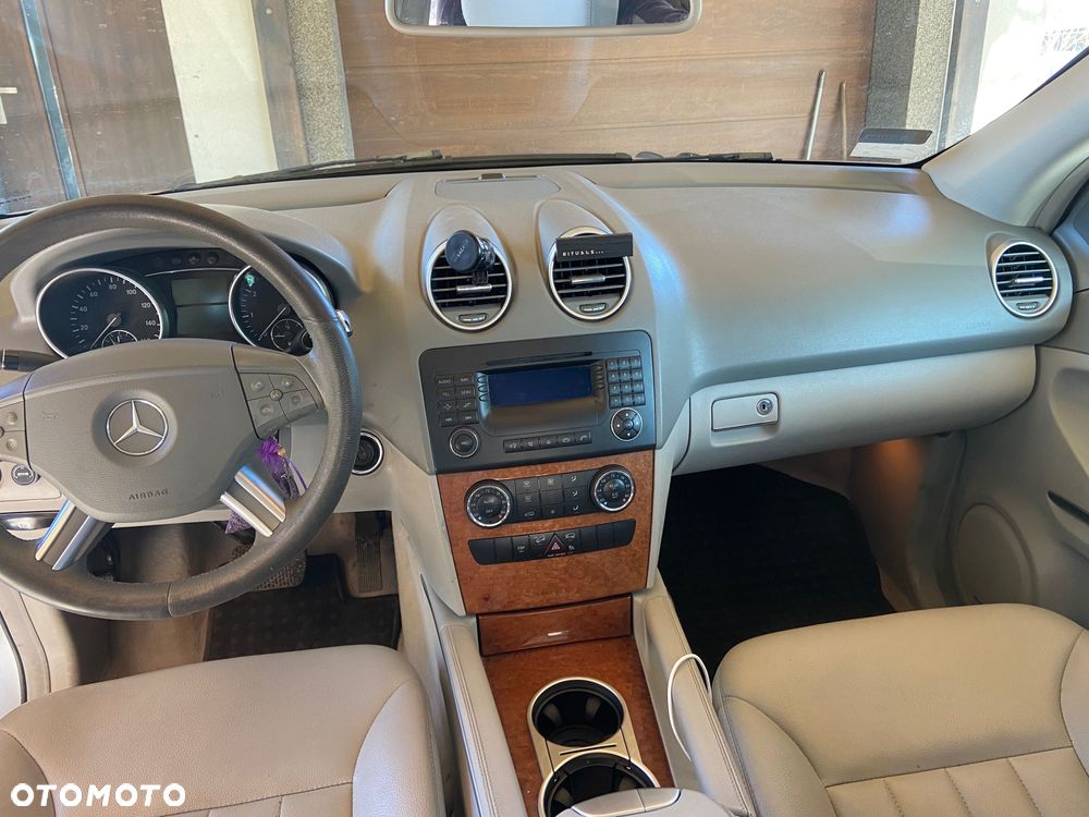 Mercedes-Benz ML - 6
