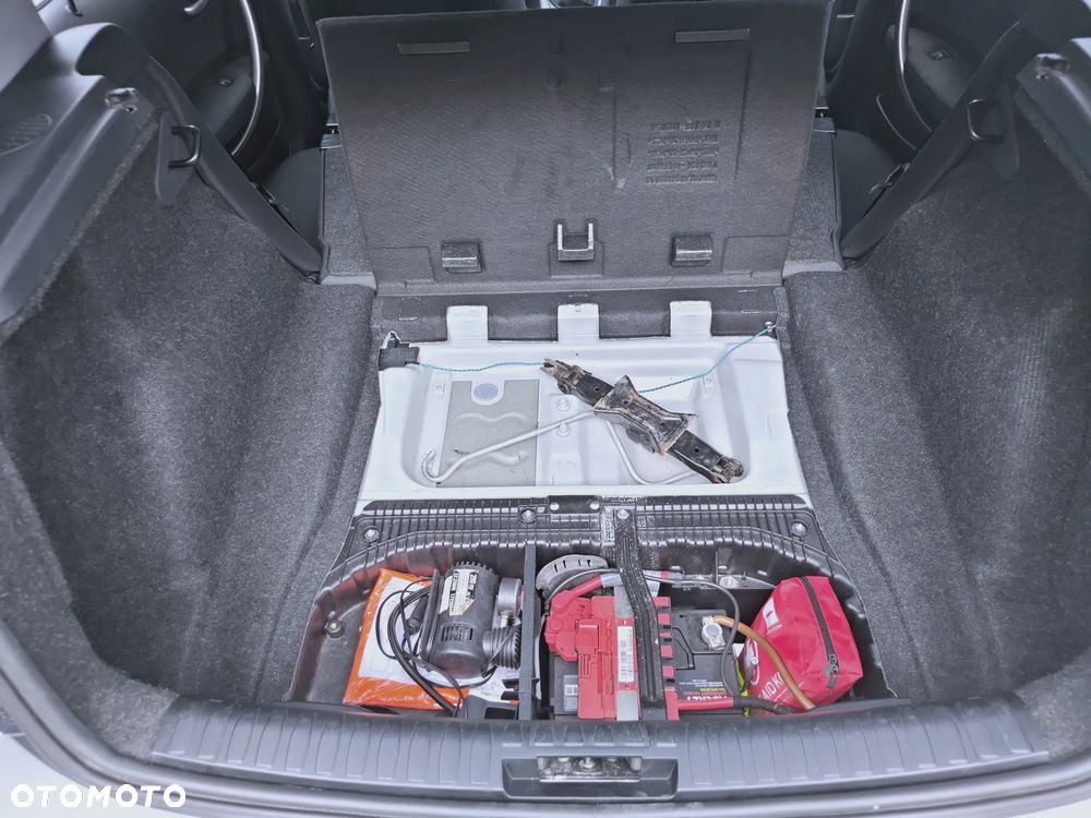 BMW Seria 1 - 33