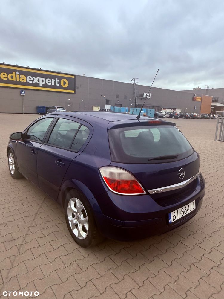 Opel Astra 1.8 Sport - 5