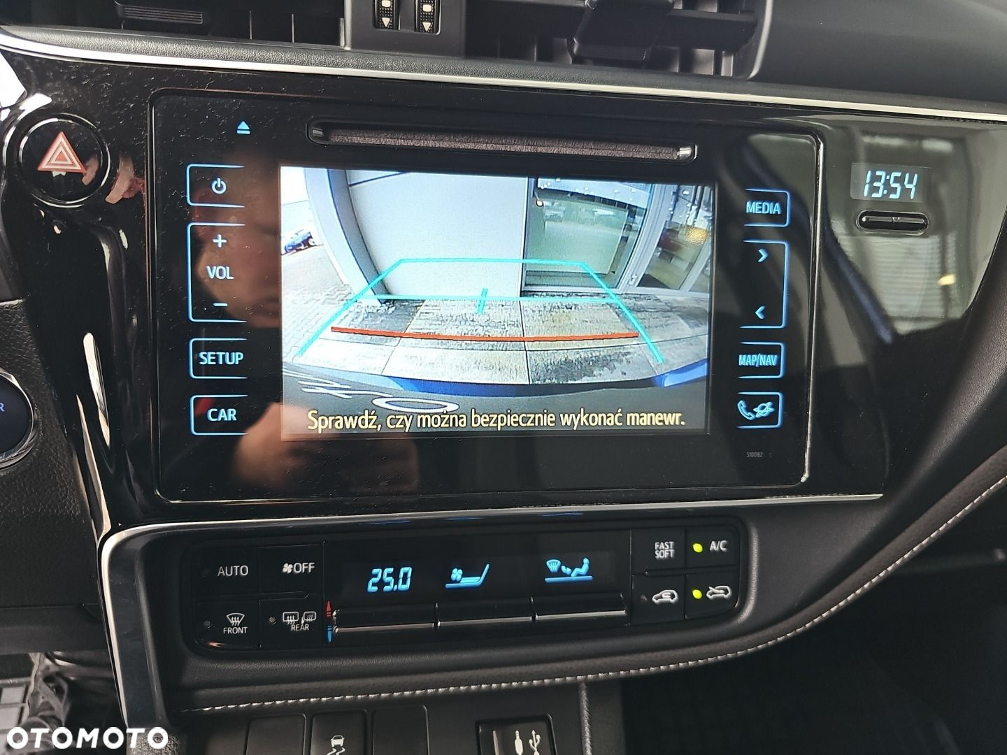 Toyota Auris - 10