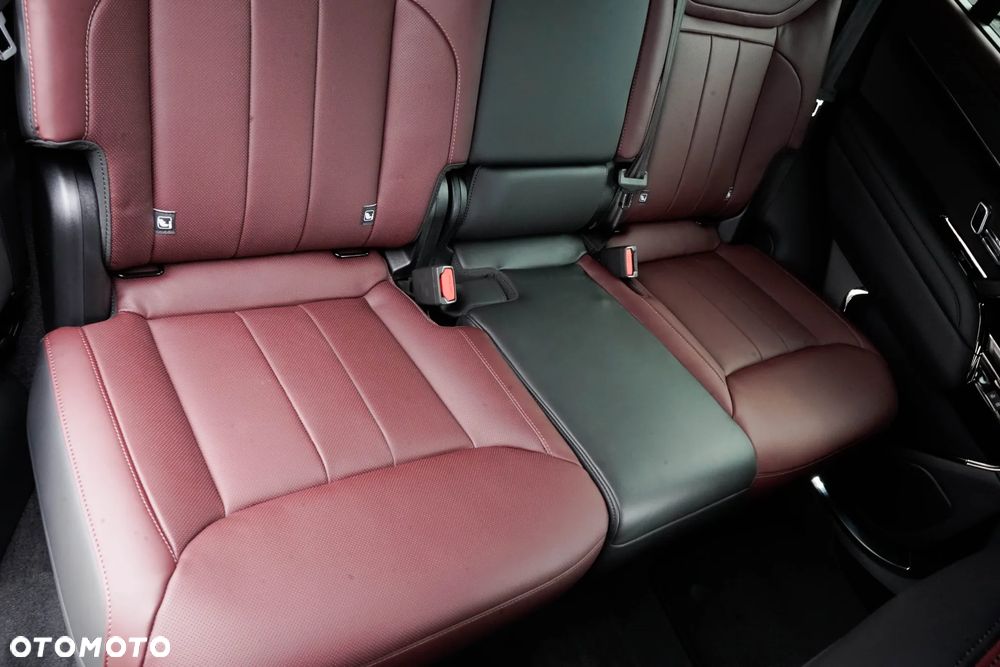 Land Rover Range Rover Sport - 32
