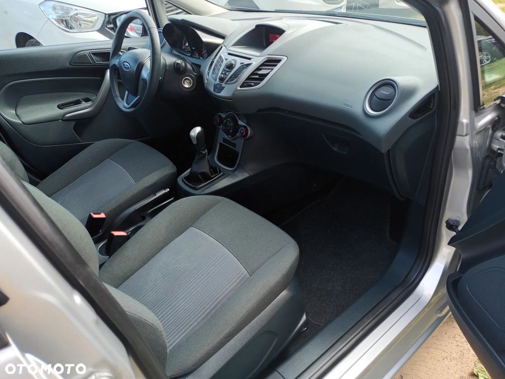 Ford Fiesta 1.25 Titanium X - 26