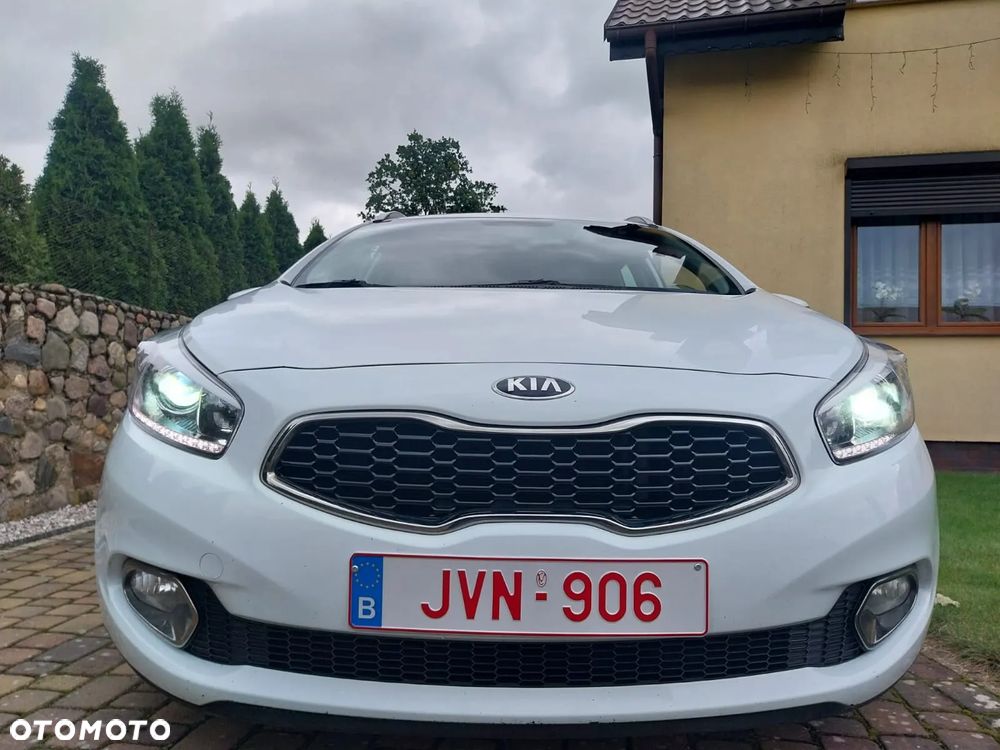 Kia Ceed - 1