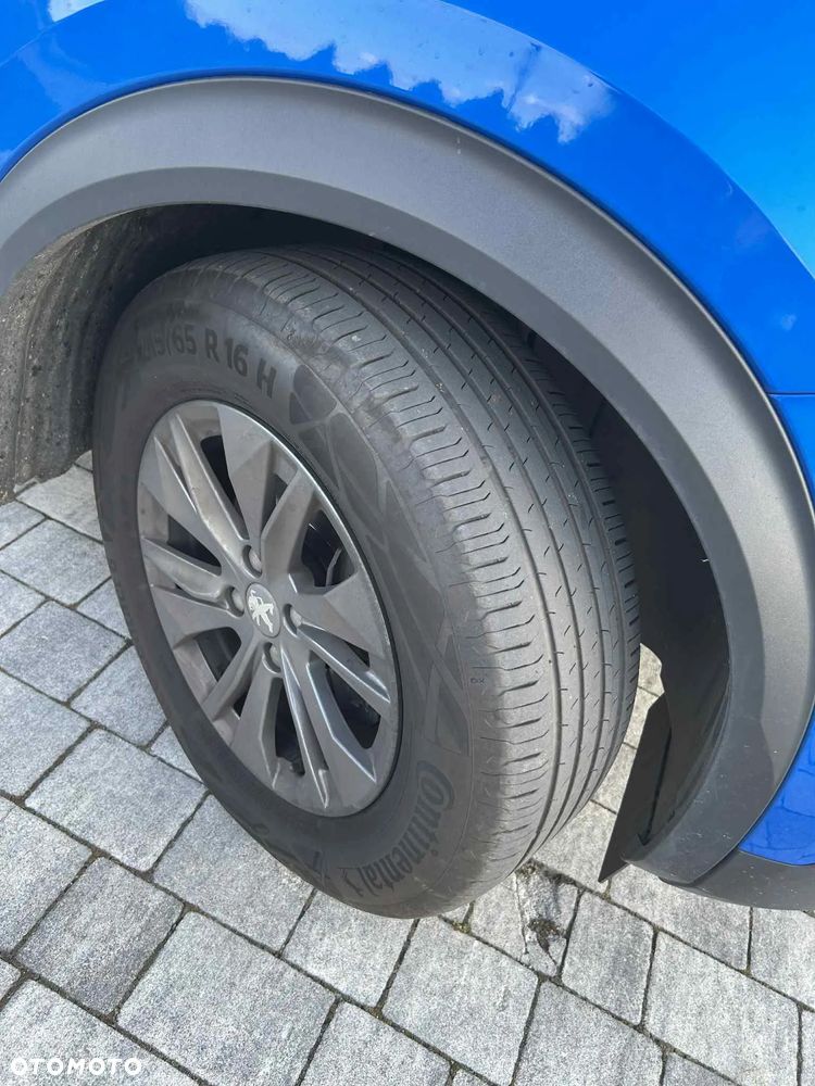 Peugeot 2008 1.2 PureTech Allure Pack S&S - 30