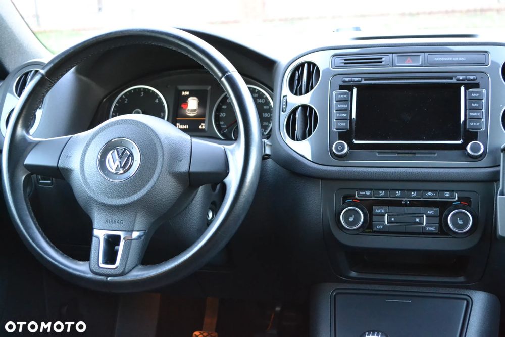 Volkswagen Tiguan 2.0 TDI Perfectline R-Style - 19