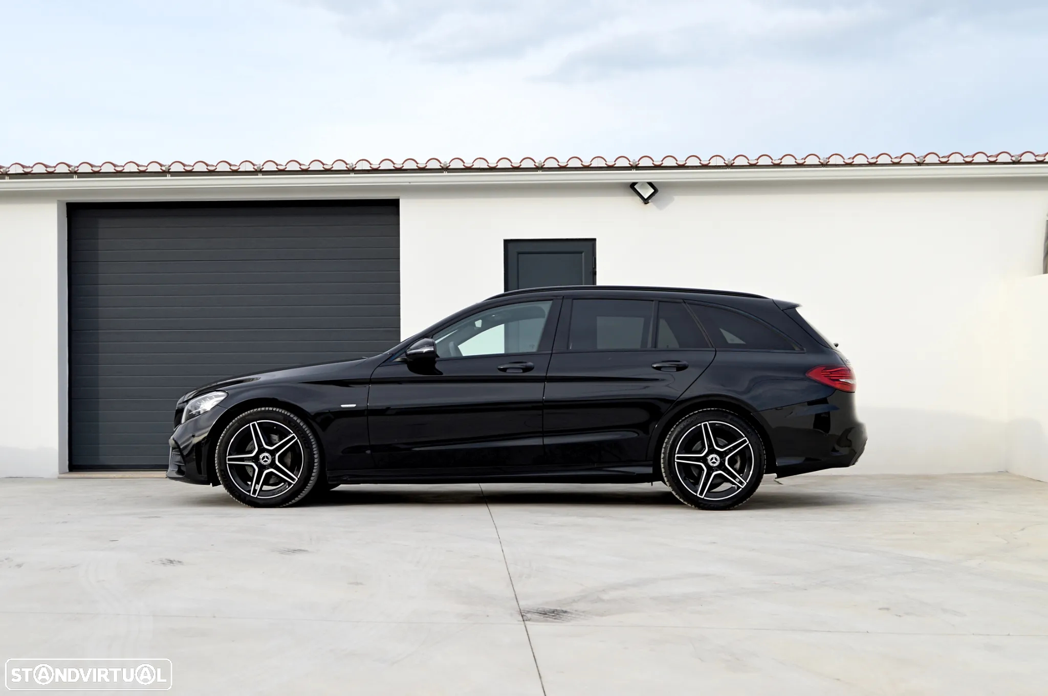 Mercedes-Benz C 220 d AMG Line - 4