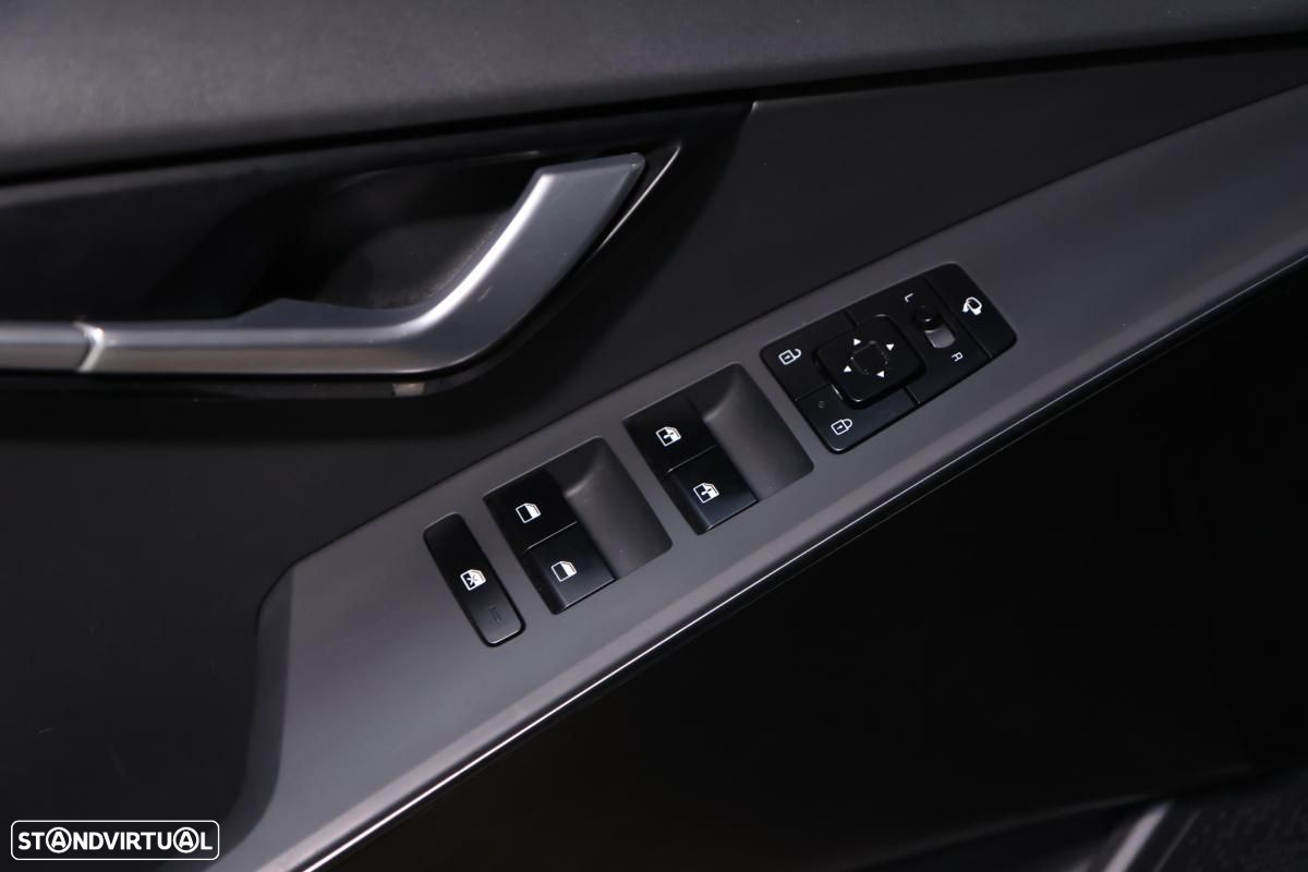 Kia Niro EV 64kWh Drive - 44