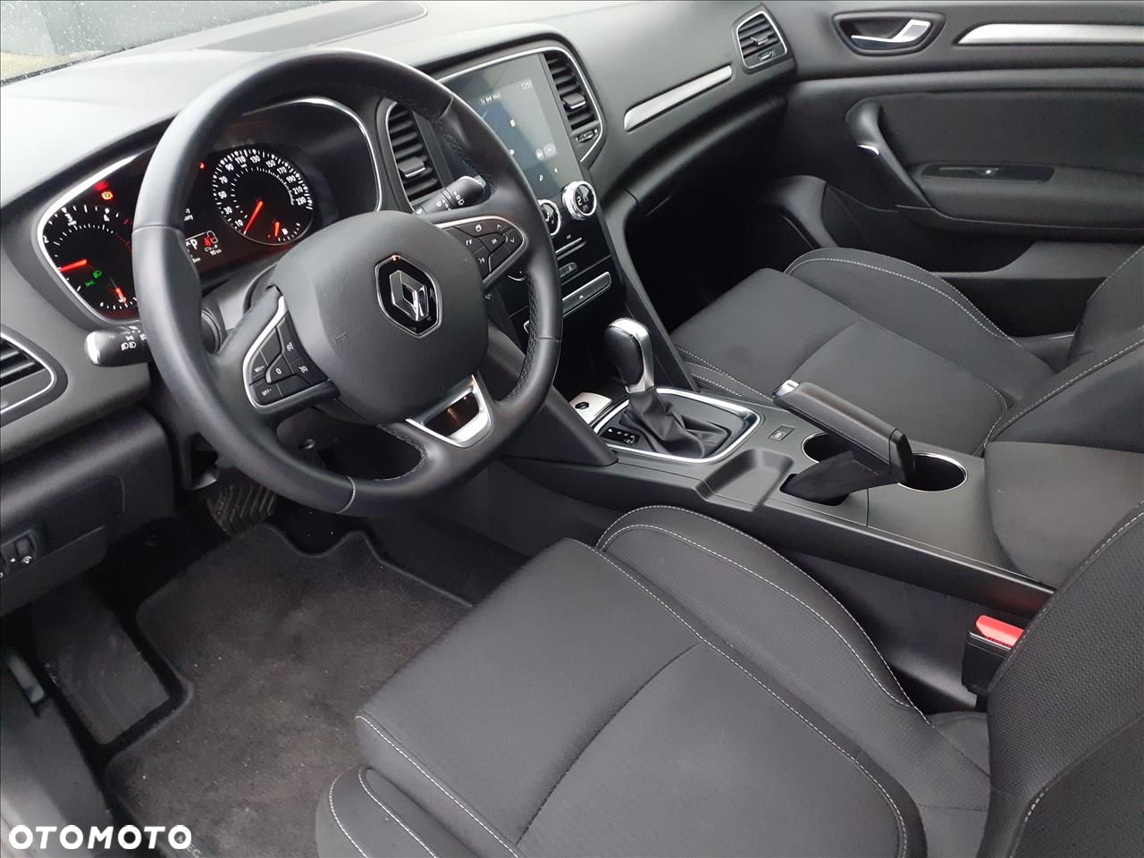 Renault Megane 1.5 Blue dCi Zen EDC - 7