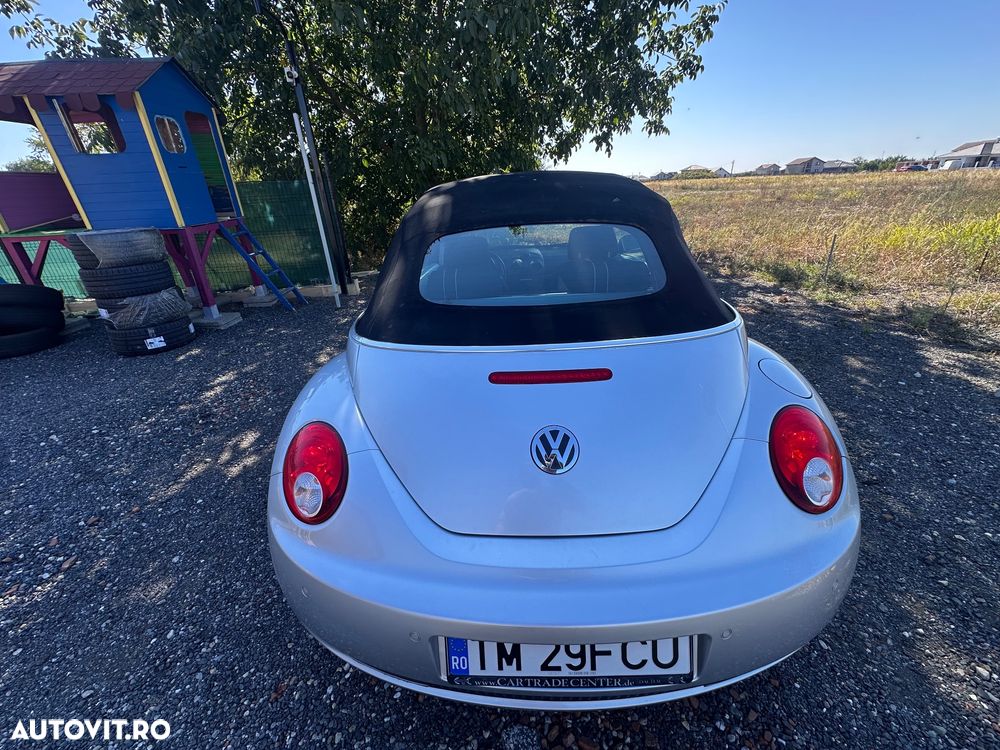 Volkswagen New Beetle 1.6 - 8