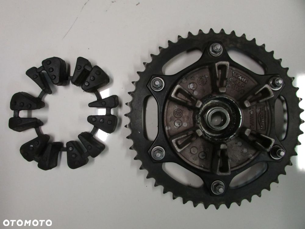 Triumph Tiger 900 20+ zabierak zębatka koła tył - 2