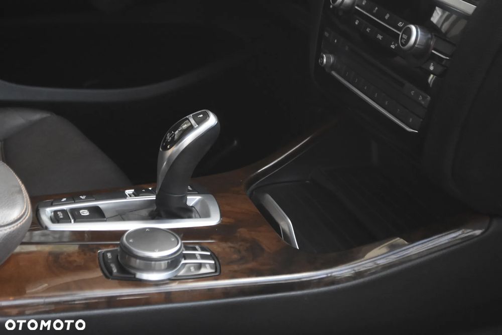 BMW X4 xDrive28i Advantage - 16
